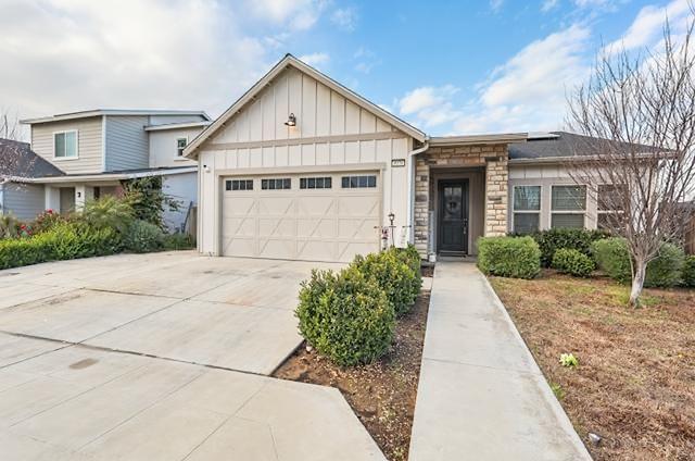 6978 E Fedora Ave, Fresno, CA 93727