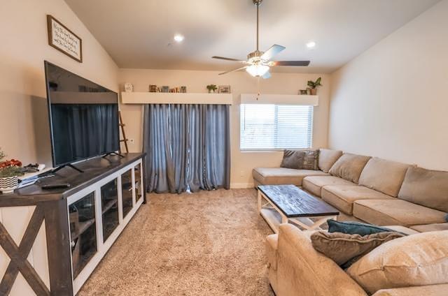 6978 E Fedora Ave, Fresno, CA 93727