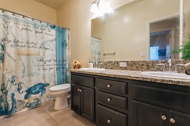 6978 E Fedora Ave, Fresno, CA 93727