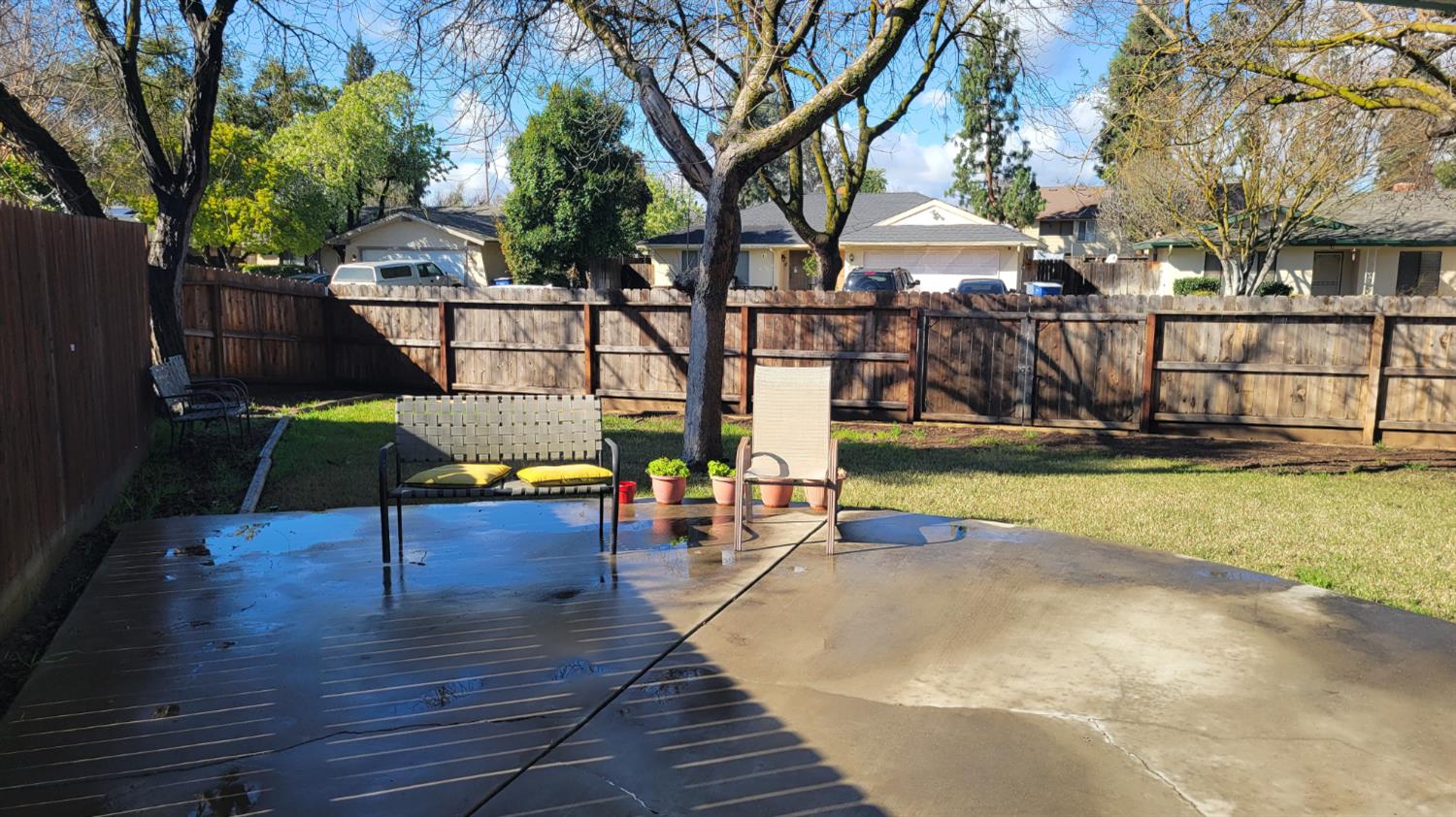 6044 N Gentry Ave, Fresno, CA 93711