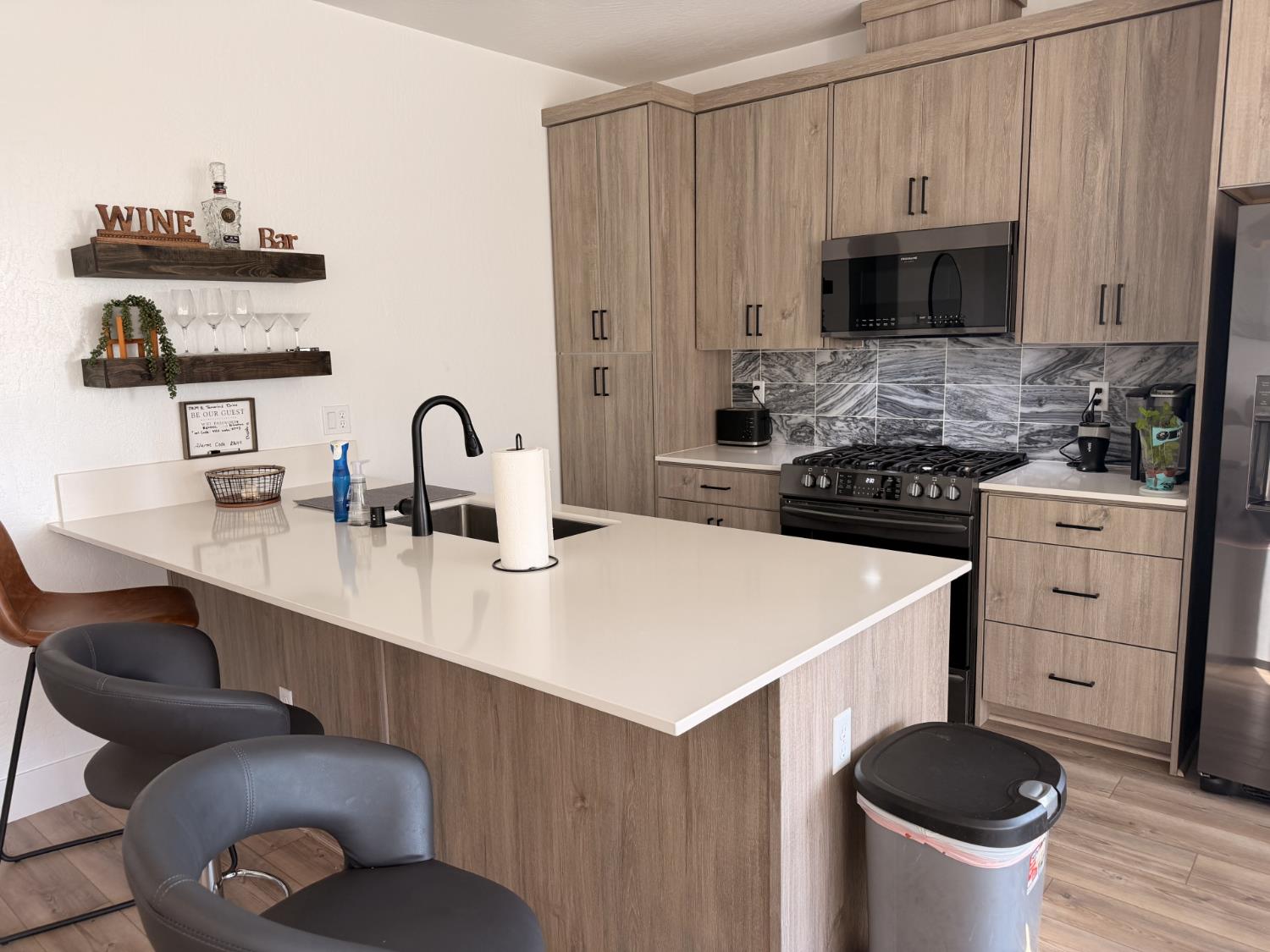 2829 E Tamarind Dr, Fresno, CA 93730