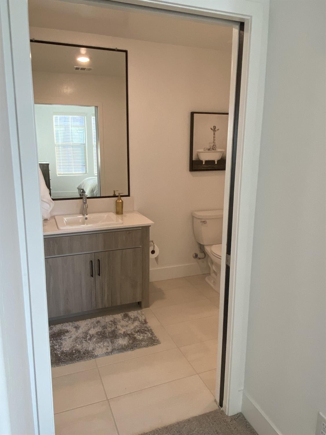 2829 E Tamarind Dr, Fresno, CA 93730