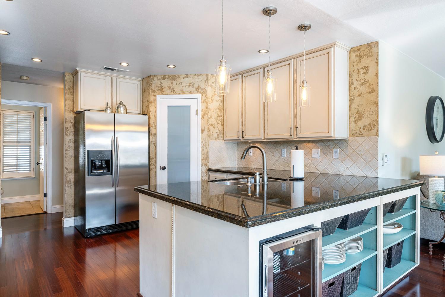 1754 Decatur Ave, Clovis, CA 93611