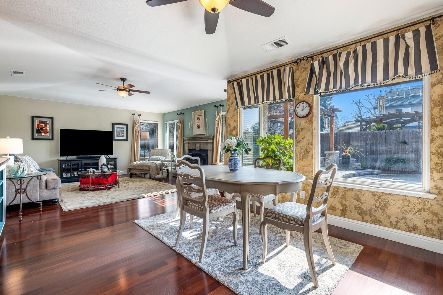 1754 Decatur Ave, Clovis, CA 93611