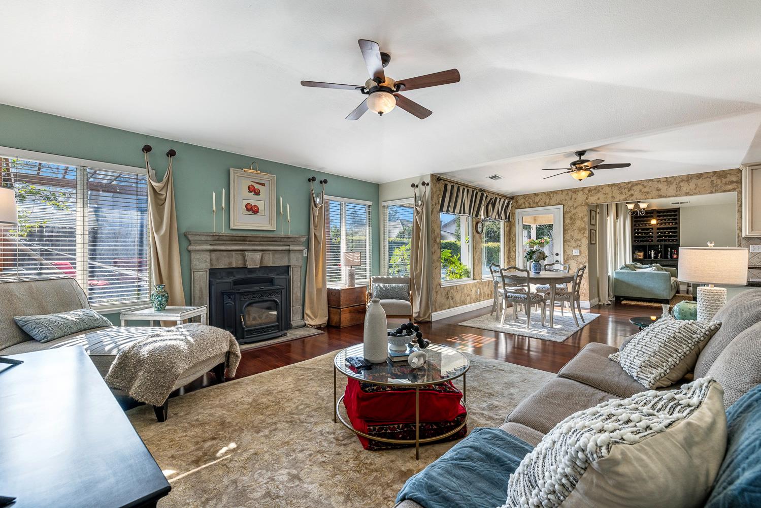 1754 Decatur Ave, Clovis, CA 93611