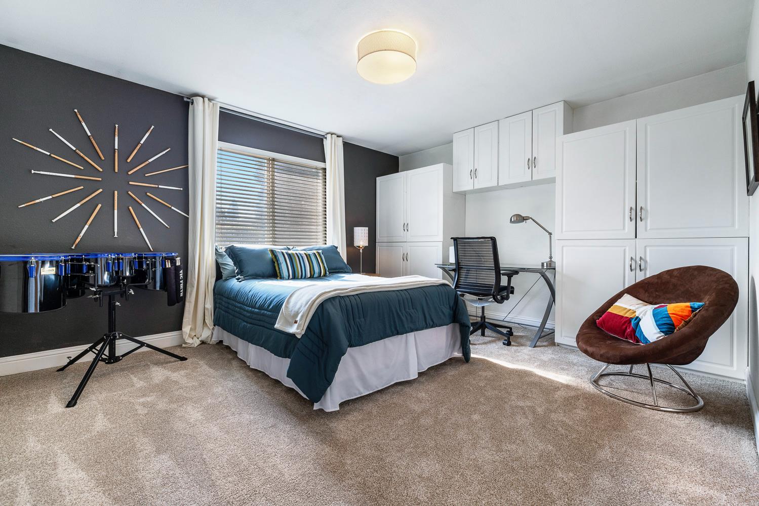 1754 Decatur Ave, Clovis, CA 93611