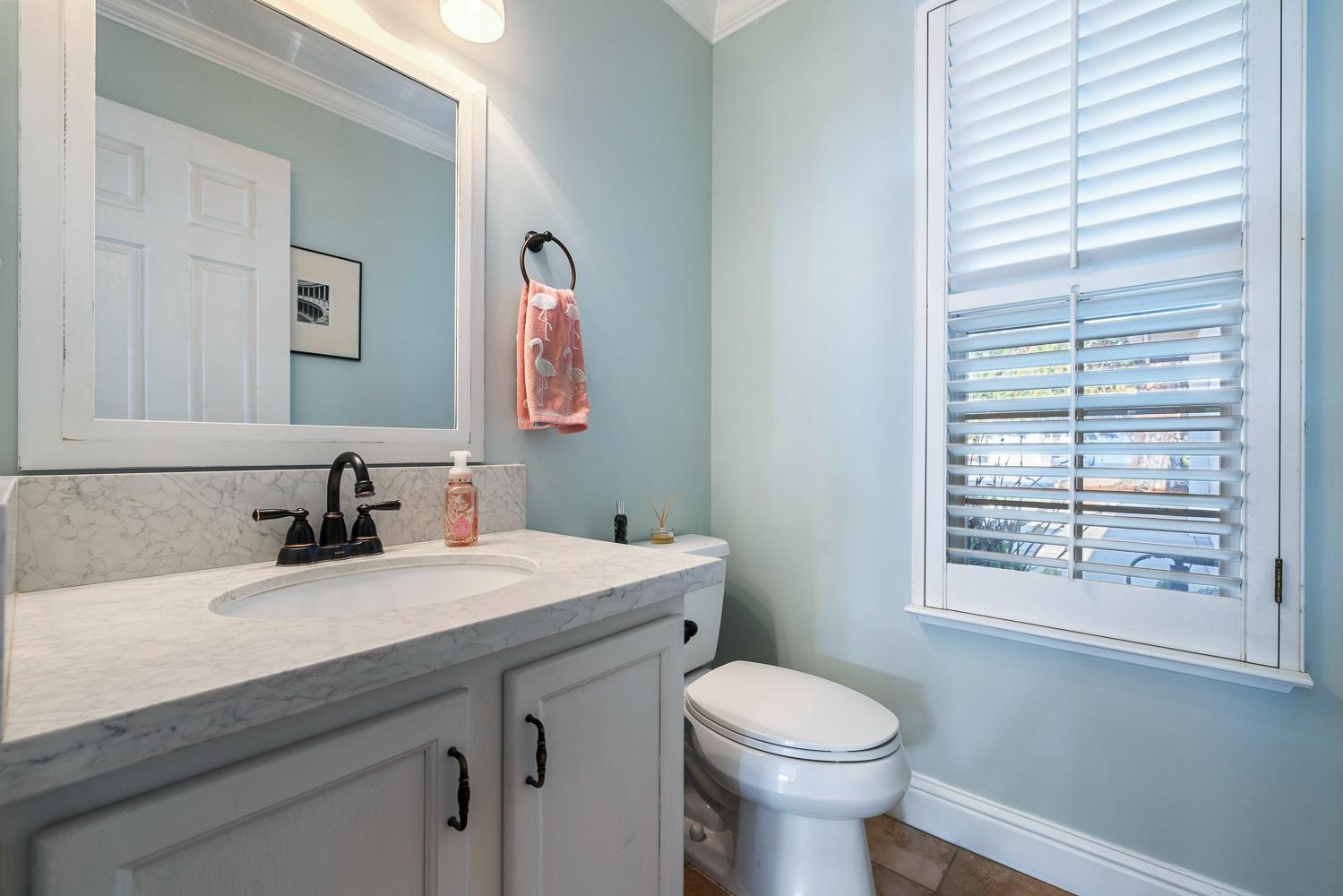 1754 Decatur Ave, Clovis, CA 93611