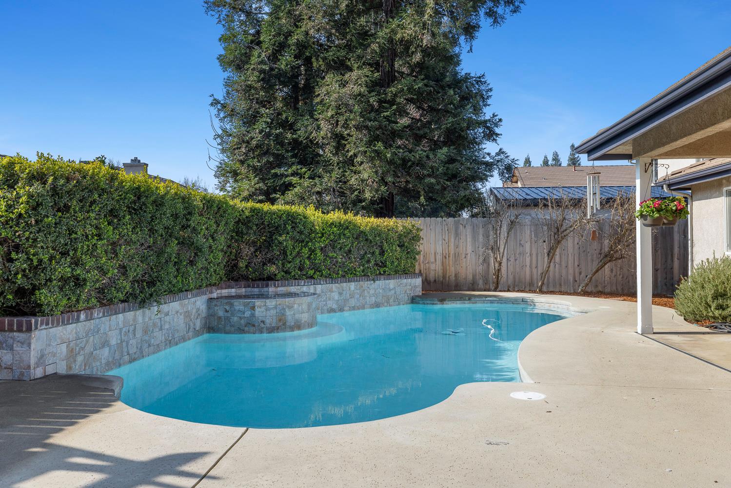 1754 Decatur Ave, Clovis, CA 93611