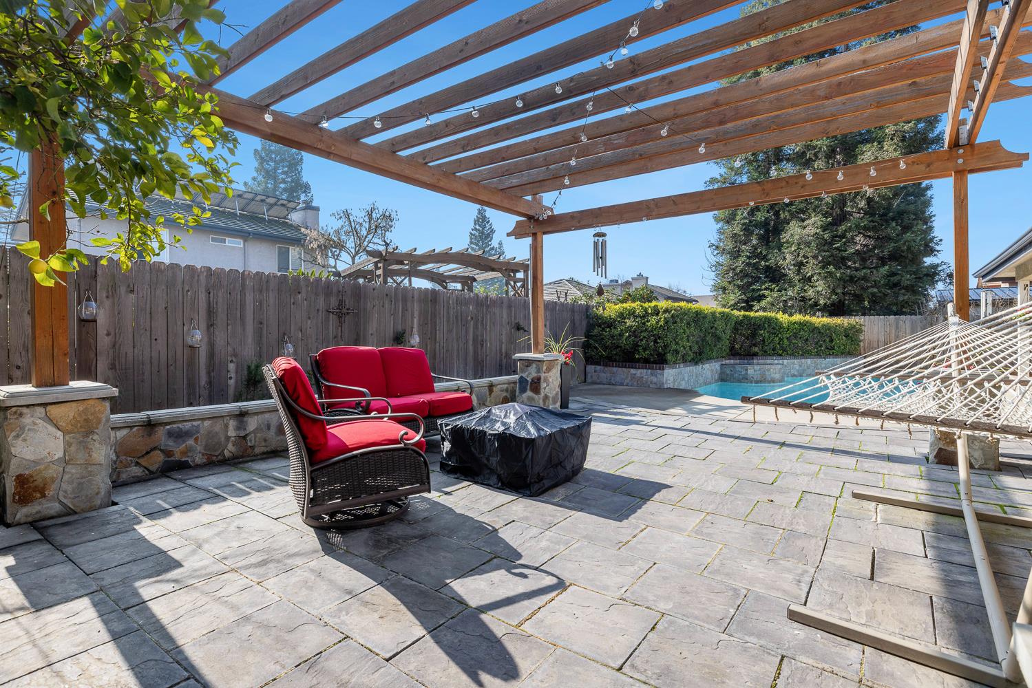 1754 Decatur Ave, Clovis, CA 93611