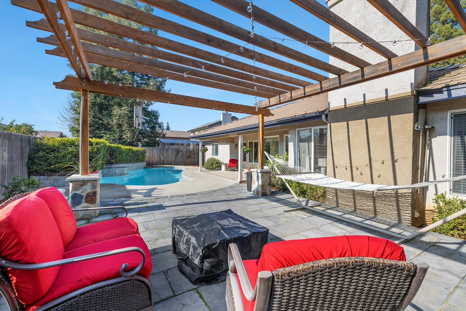 1754 Decatur Ave, Clovis, CA 93611