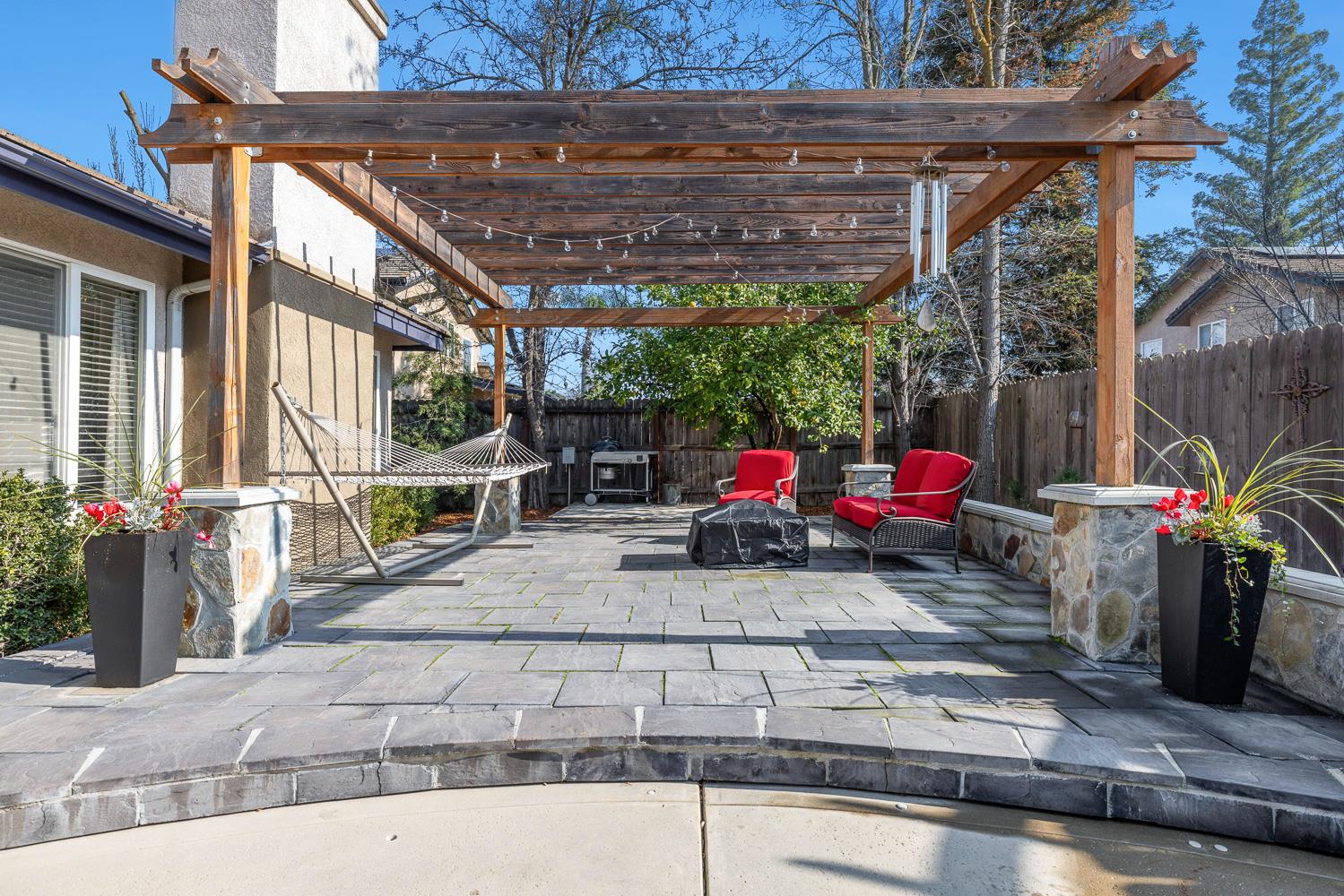 1754 Decatur Ave, Clovis, CA 93611