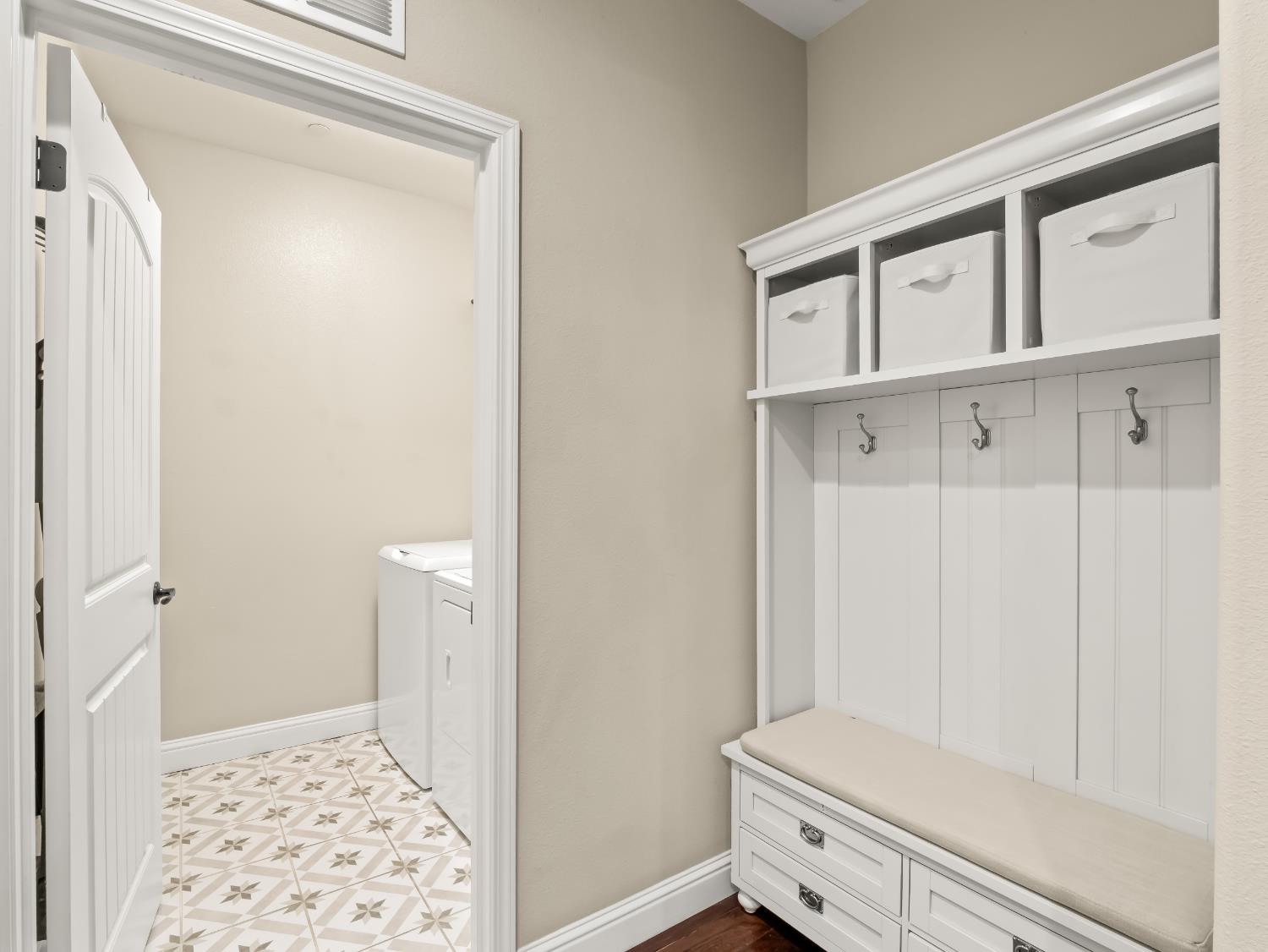 1719 N Whitmore Ave, Clovis, CA 93619