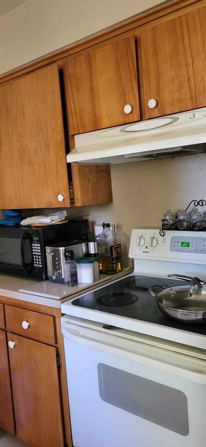 6488 N Kennedy, Fresno, CA 93710