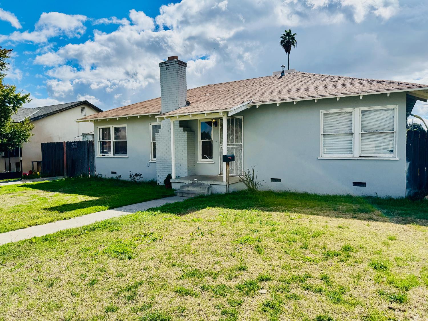 1807 Shamrock Way, Bakersfield, CA 93304