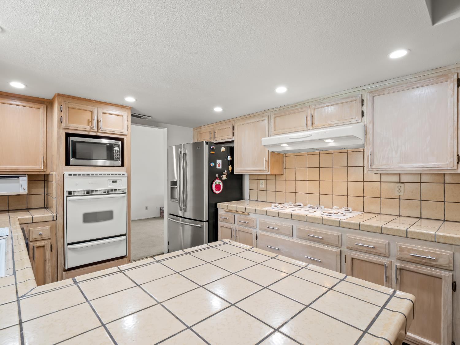 5197 E Hamilton Ave, Fresno, CA 93727