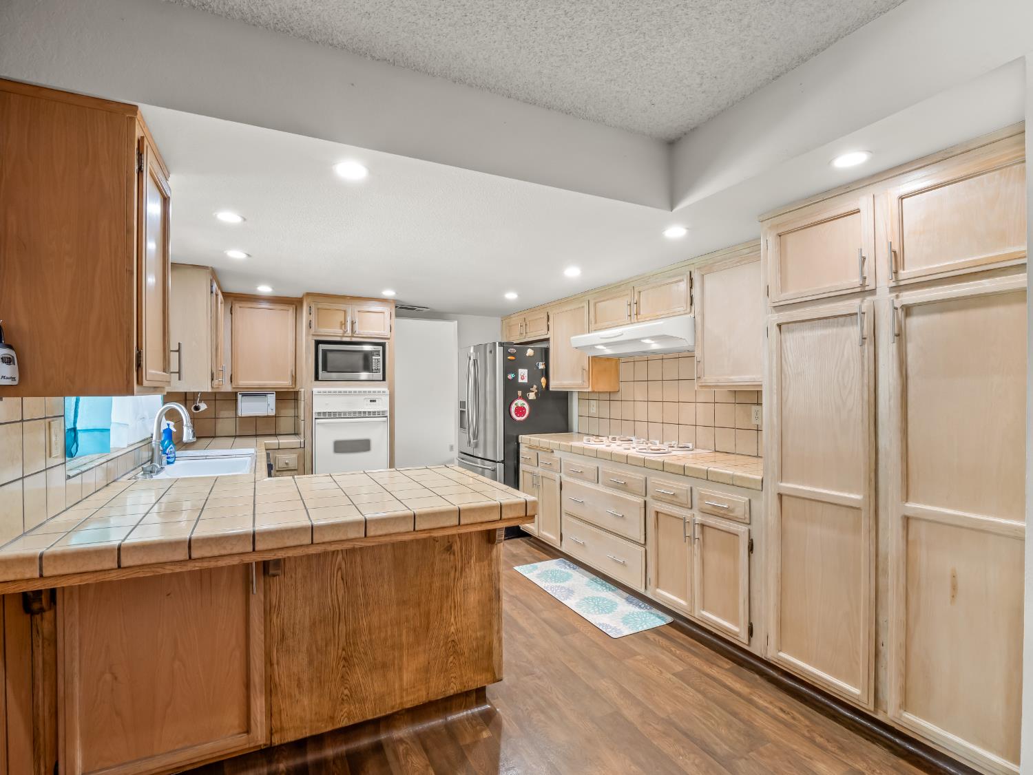 5197 E Hamilton Ave, Fresno, CA 93727