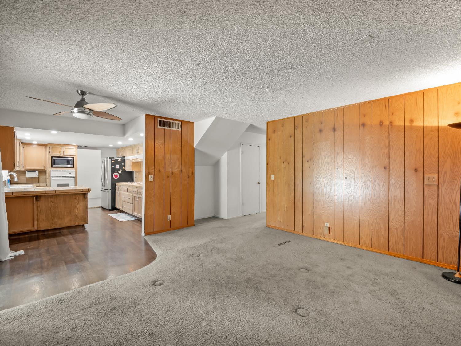 5197 E Hamilton Ave, Fresno, CA 93727