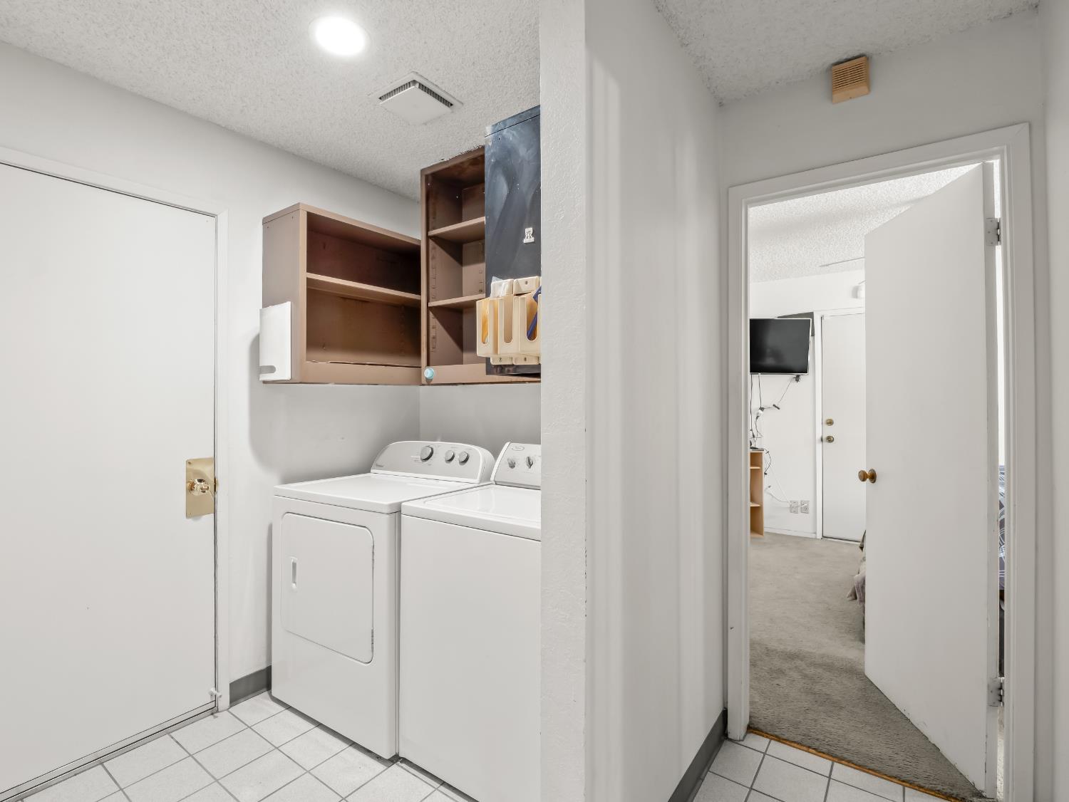 5197 E Hamilton Ave, Fresno, CA 93727