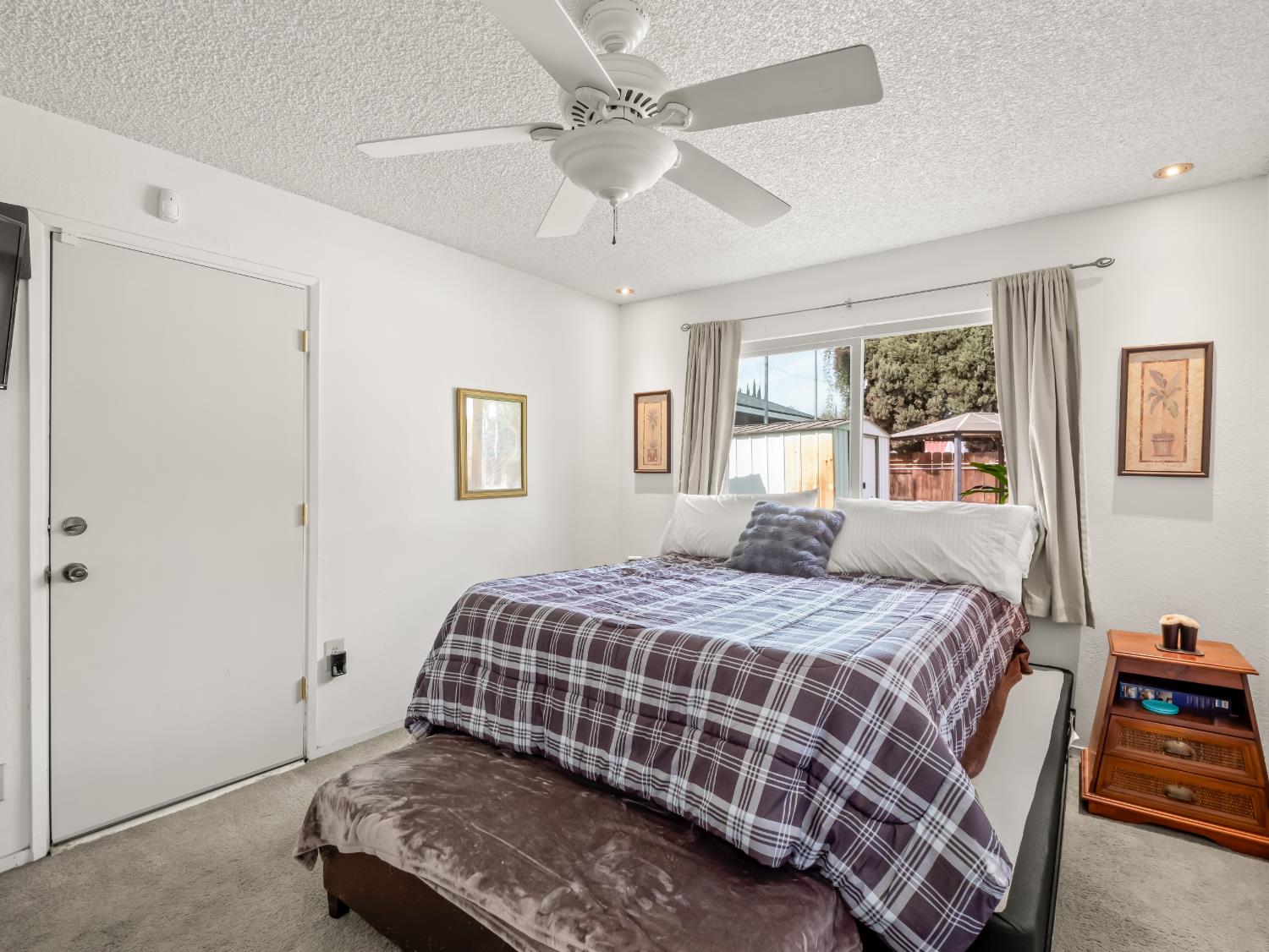 5197 E Hamilton Ave, Fresno, CA 93727