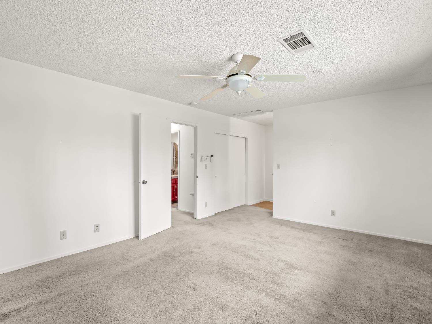 5197 E Hamilton Ave, Fresno, CA 93727