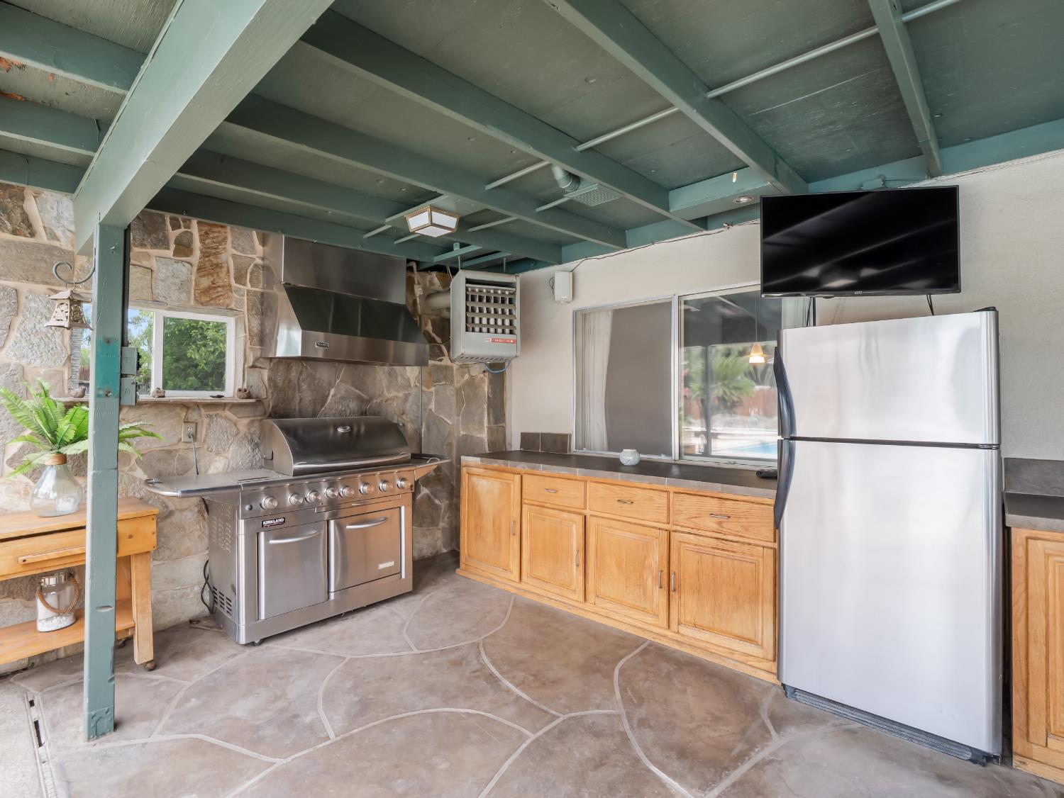 5197 E Hamilton Ave, Fresno, CA 93727