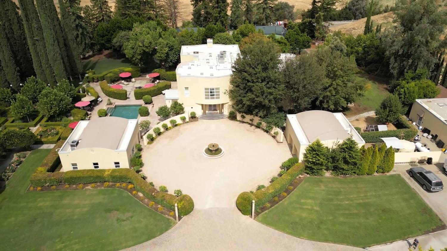 12950 N Willow Ave, Clovis, CA 93619