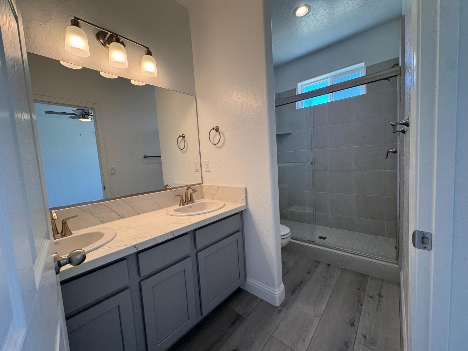 474 W Windsor Ave, Clovis, CA 93612