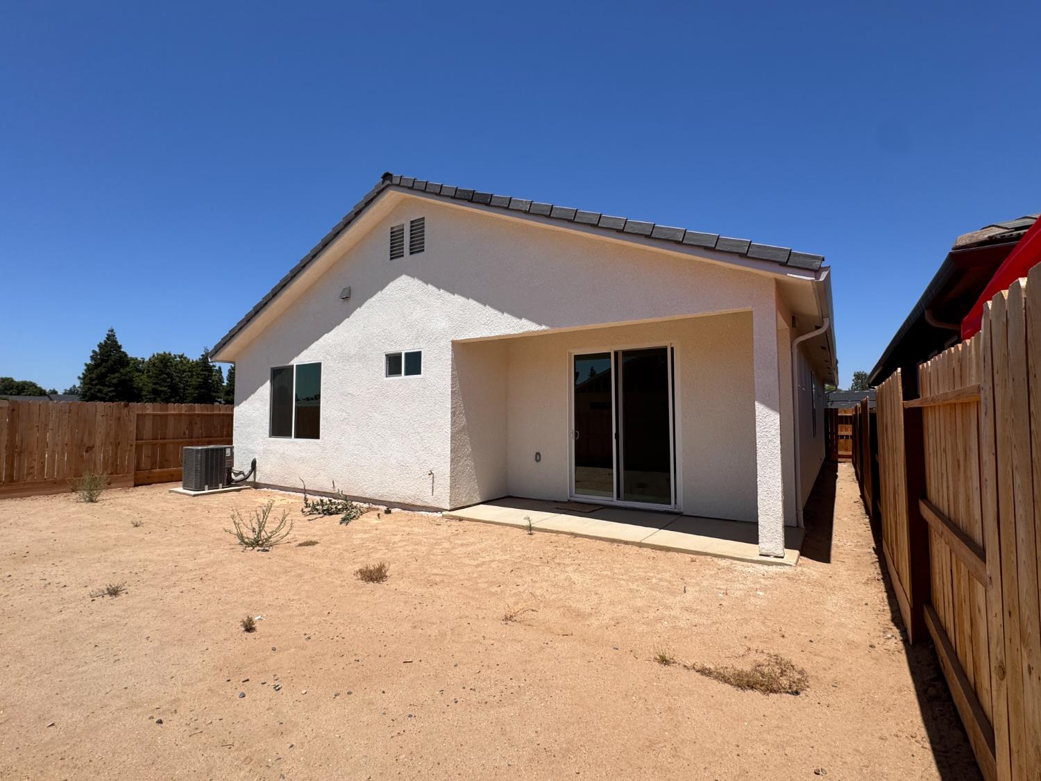 474 W Windsor Ave, Clovis, CA 93612