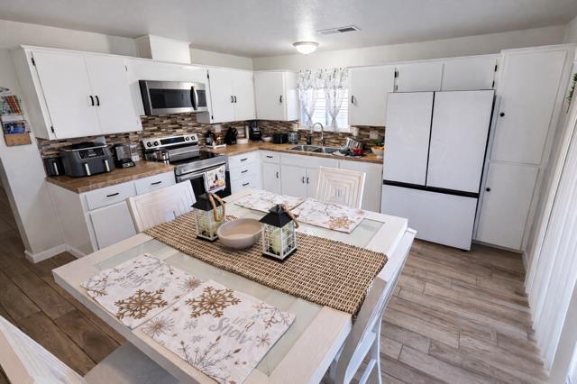 23663 Uvas Ave, Madera, CA 93637