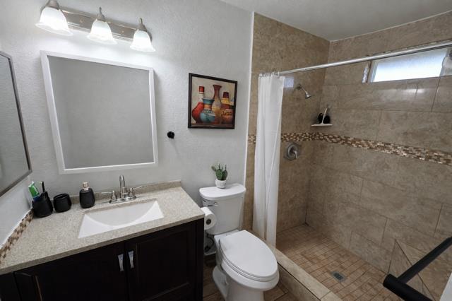 23663 Uvas Ave, Madera, CA 93637