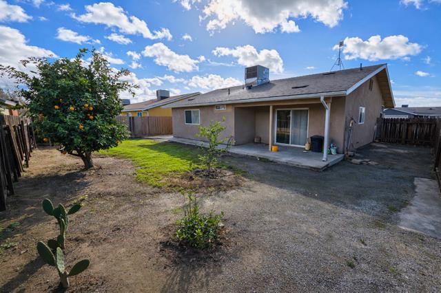 23663 Uvas Ave, Madera, CA 93637
