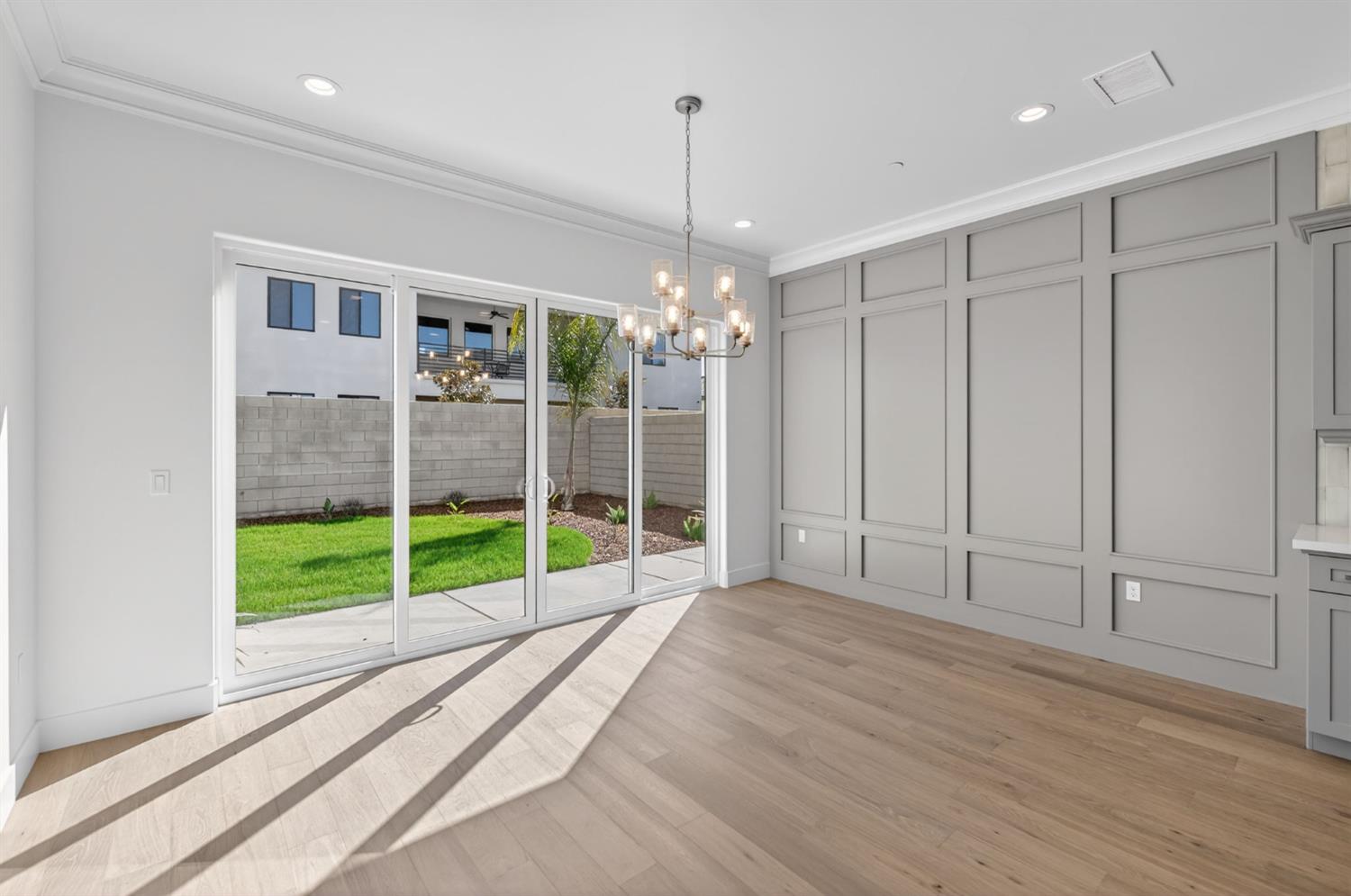 11664 N Range View Dr, Fresno, CA 93730