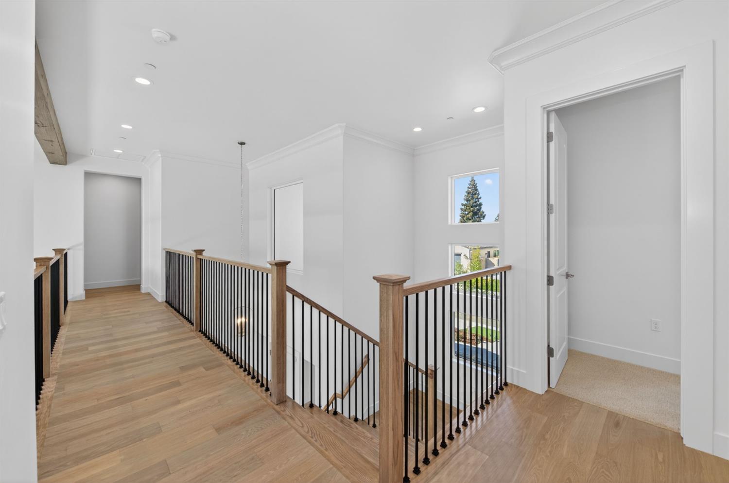 11664 N Range View Dr, Fresno, CA 93730