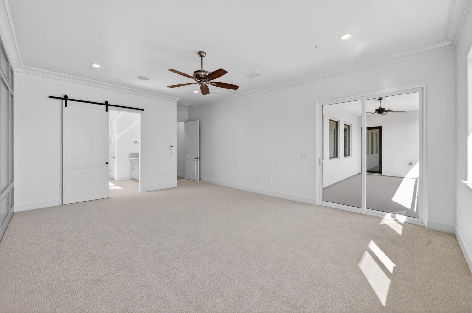 11664 N Range View Dr, Fresno, CA 93730