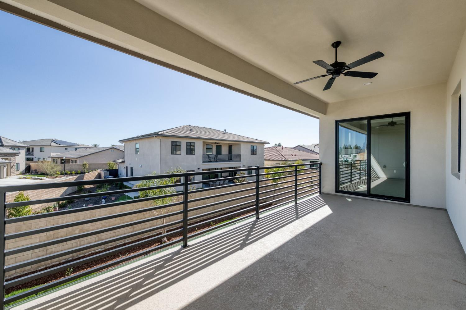 11664 N Range View Dr, Fresno, CA 93730