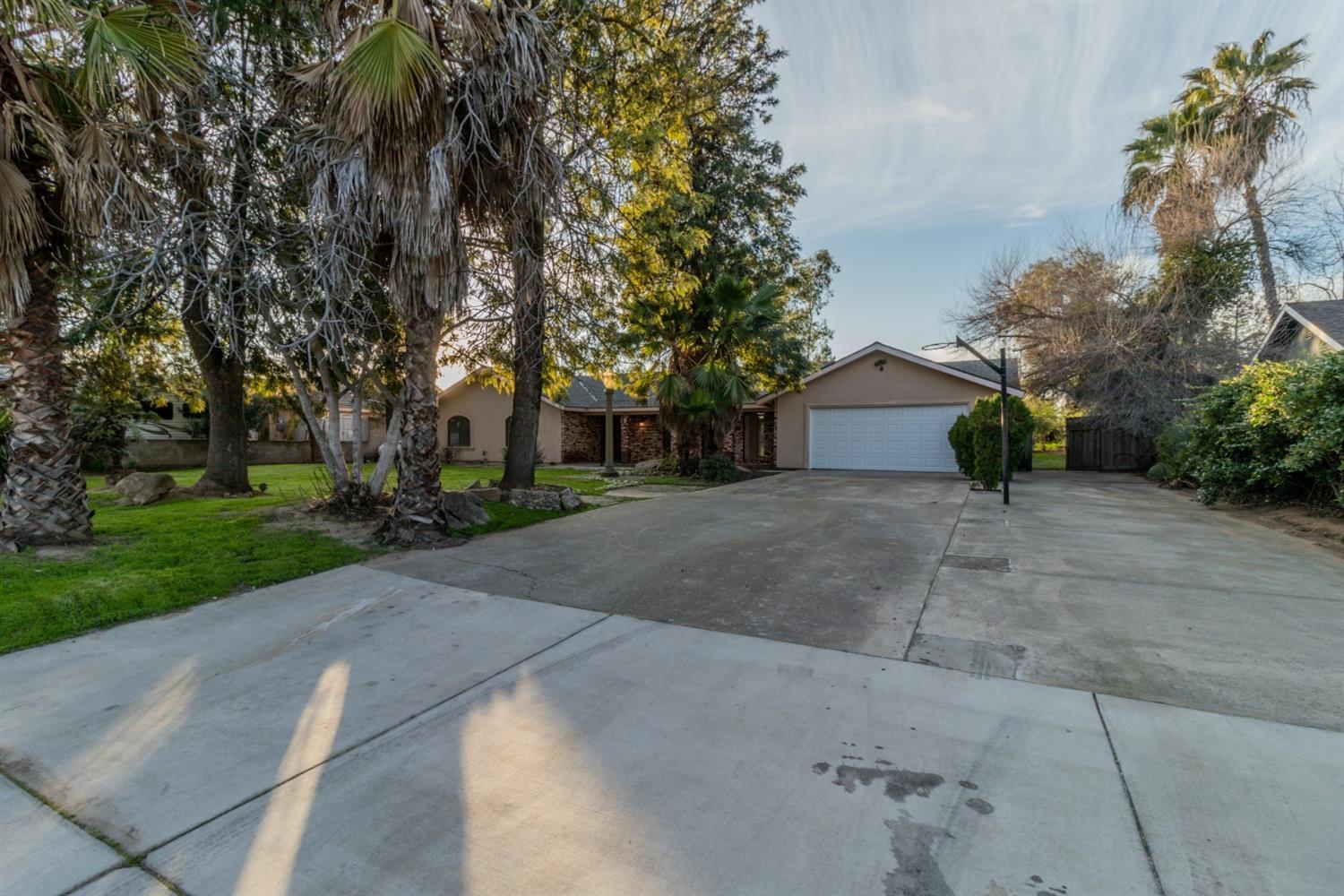 18798 Farallon Rd, Madera, CA 93638