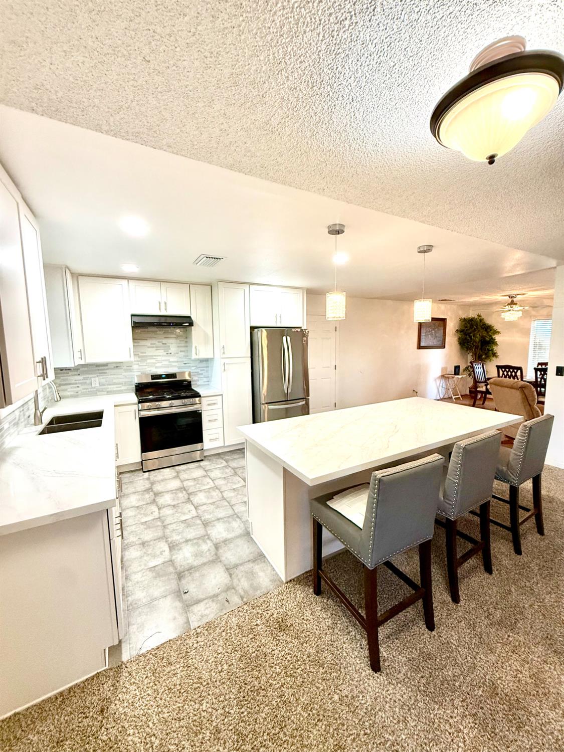 18798 Farallon Rd, Madera, CA 93638