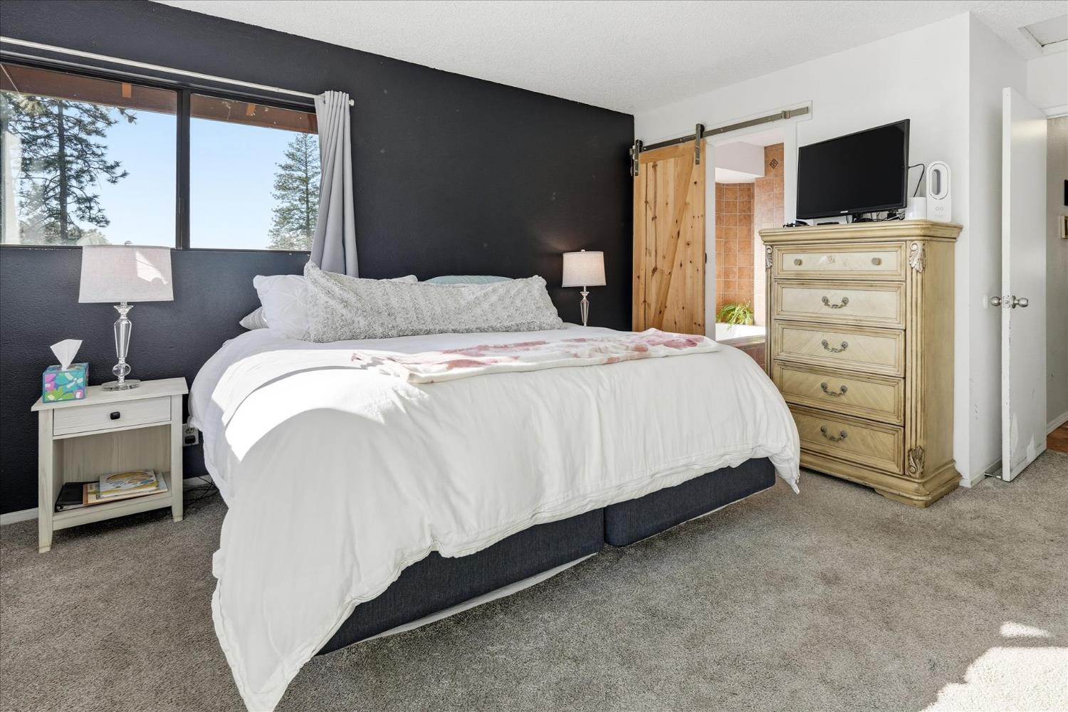 3868 Pinecrest Dr, Mariposa, CA 95338