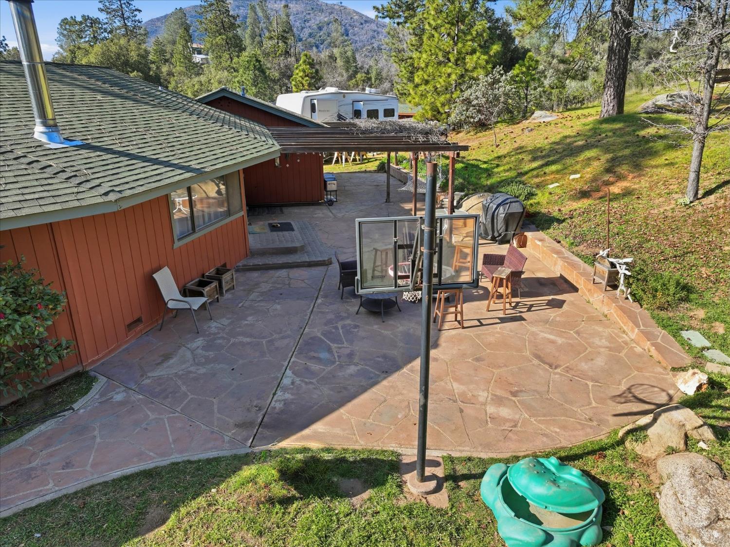 3868 Pinecrest Dr, Mariposa, CA 95338