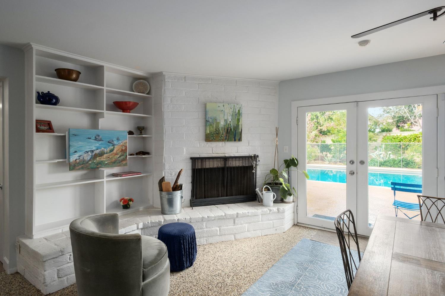 1264 W Celeste Ave, Fresno, CA 93711