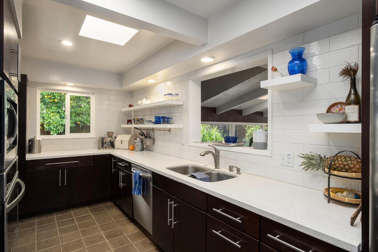 1264 W Celeste Ave, Fresno, CA 93711