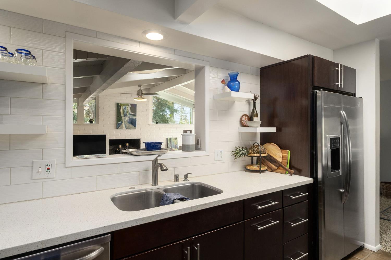 1264 W Celeste Ave, Fresno, CA 93711