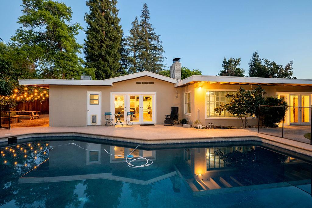 1264 W Celeste Ave, Fresno, CA 93711