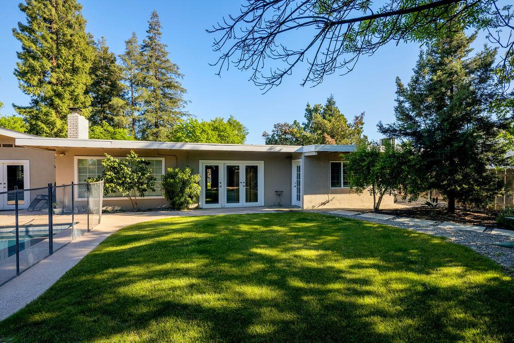 1264 W Celeste Ave, Fresno, CA 93711