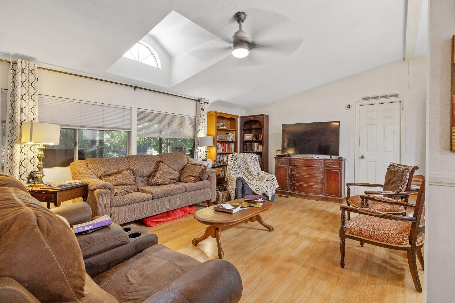 15011 Water Ave, Visalia, CA 93292