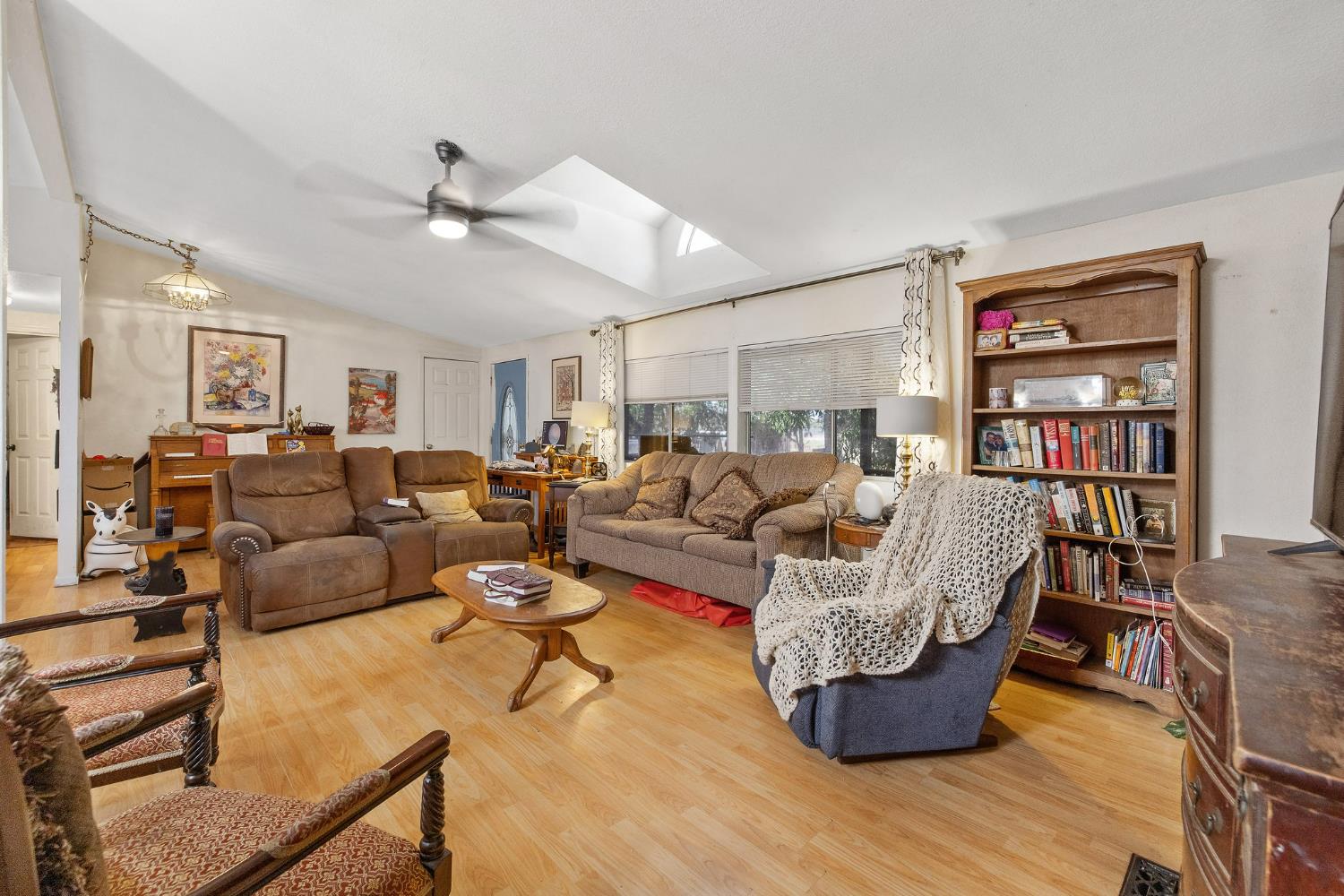 15011 Water Ave, Visalia, CA 93292