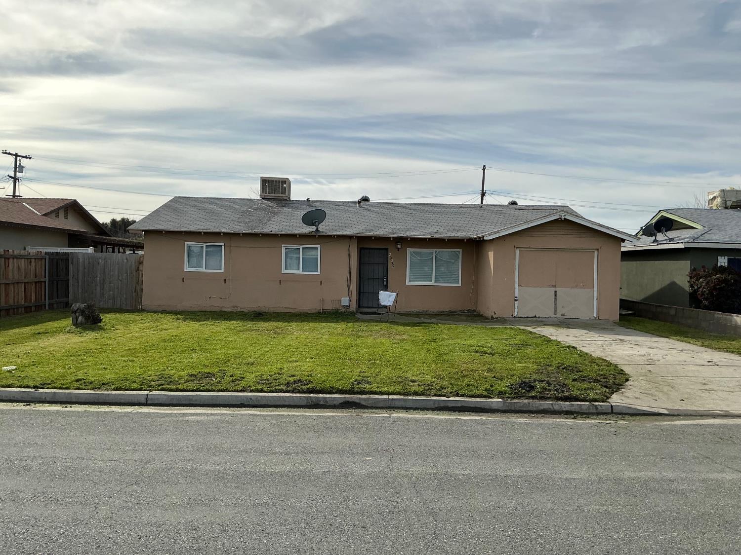 20237 Mulberry St, Stratford, CA 93266