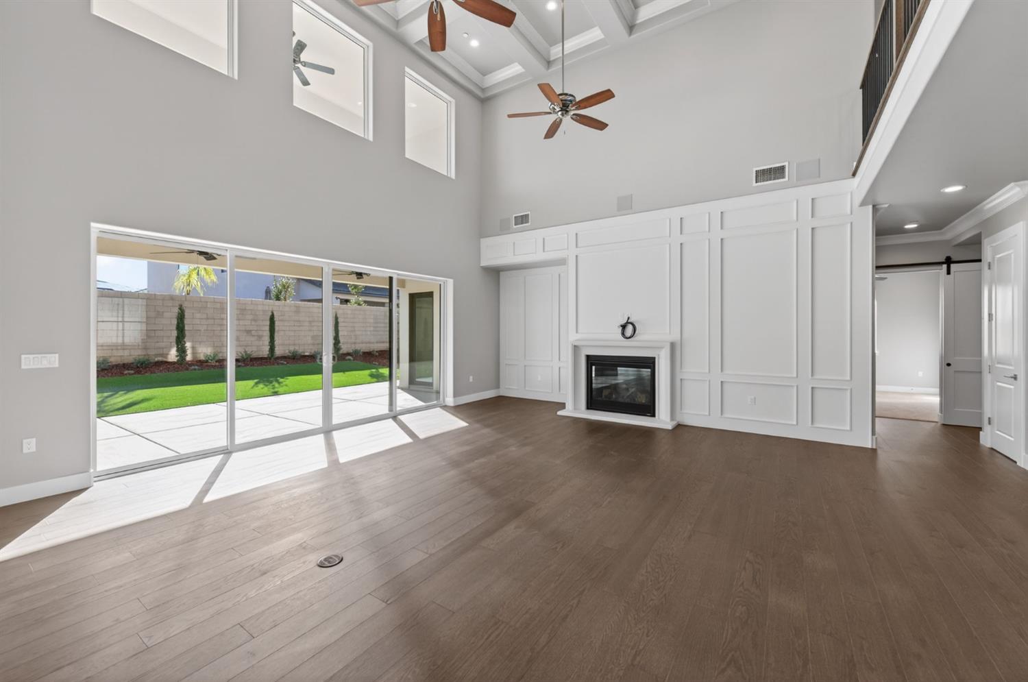 11610 N Range View Dr, Fresno, CA 93730