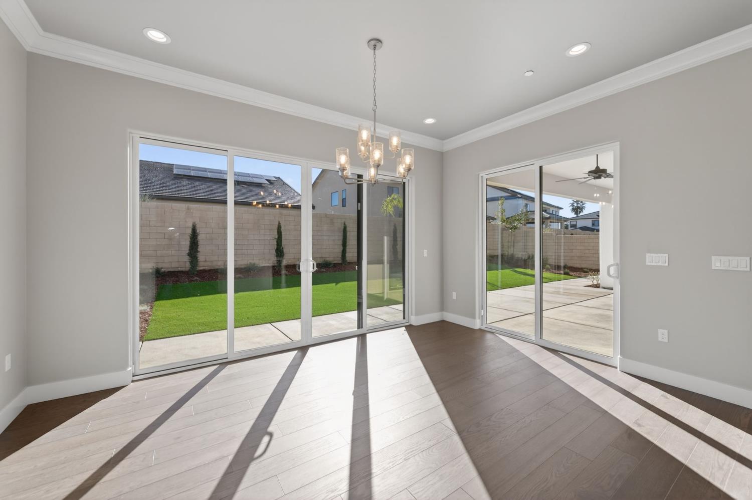 11610 N Range View Dr, Fresno, CA 93730