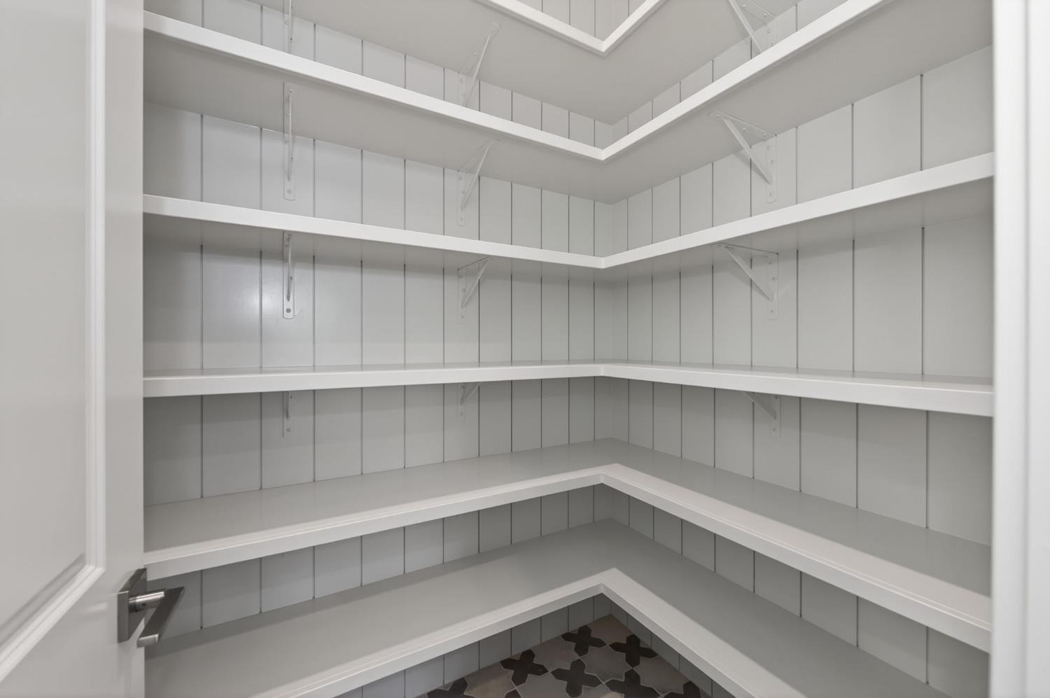 11610 N Range View Dr, Fresno, CA 93730